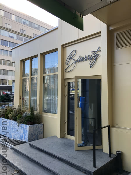 Покраска окон и фасада